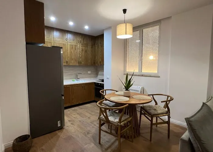 Apartman The Heart Of By Zheni Tirana